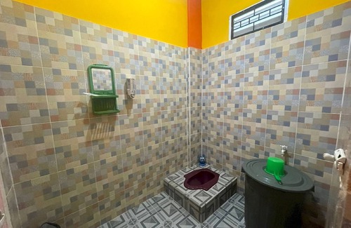 Pekanbaru Hotel | SPOT ON 93270 Handisa Homestay SyariahNearKedai Kopi Atien