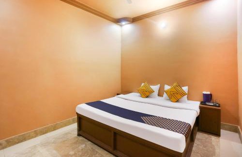 Allahabad Hotel | SPOT ON Hotel Sarojani Villa