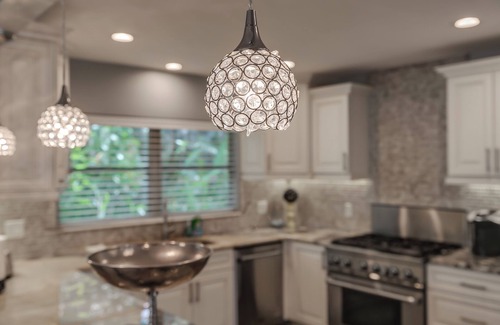 Melbourne House | Sprawling 5bd/3ba Pool Spa Chef Kitchen Dntn Melb