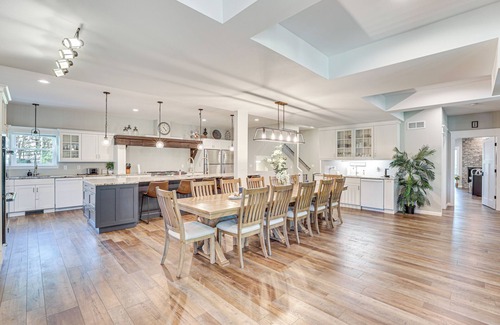 Wisconsin Dells Villa | Sprawling Wisconsin Dells Home w/Deck & Fire Pit