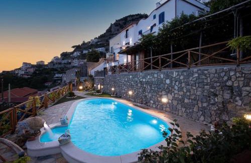 San Lazzaro Apartment | Spring Boutique Villa Amalfi