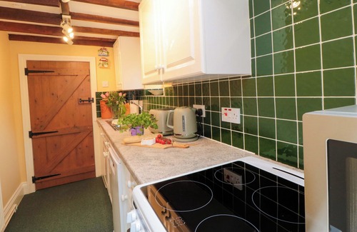 Scawton Cottage | SPRING COTTAGE, family friendly, with a garden in Husthwaite