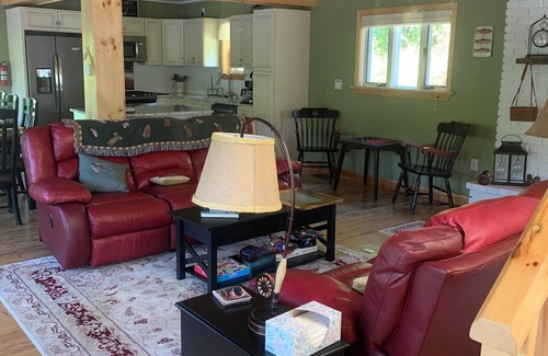 Bellefonte House | Spring Creek stream front - steps to world class fly fishing and minutes to PSU.