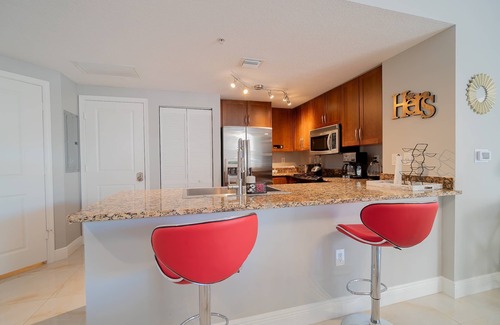 Boynton Beach Condo | Spring Deals! Relax at the Oasis Suite Casa Costa 201S, Pools, Jacuzzi, Beach, Shops & Dog Friendly