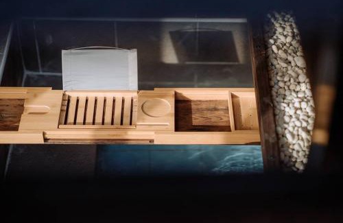 Jeonju Villa | Spring Night