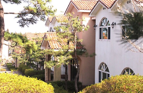 Namwon Apartment | Springdale