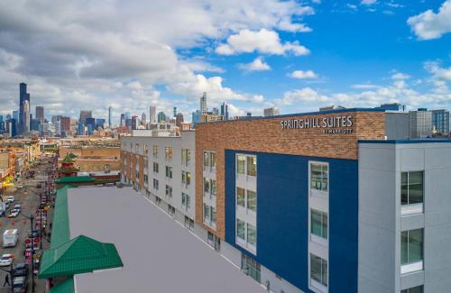 Chinatown Hotel | SpringHill Suites by Marriott Chicago Chinatown