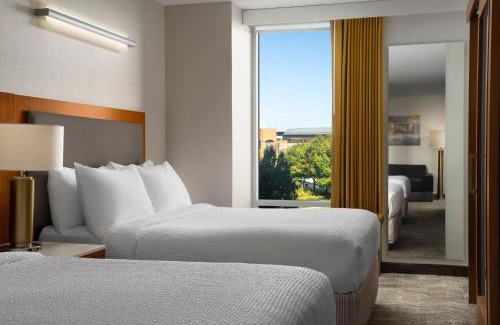 Downtown Indianapolis Hotel | SpringHill Suites Indianapolis Downtown