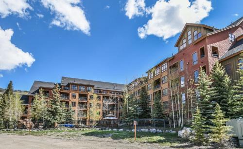 River Run House | Springs 8838 by SummitCove Lodging