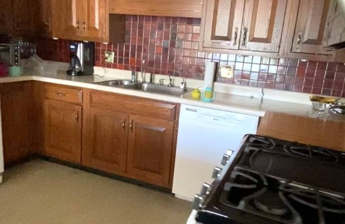 Kalkaska House | SQUAW LAKE northern getaway