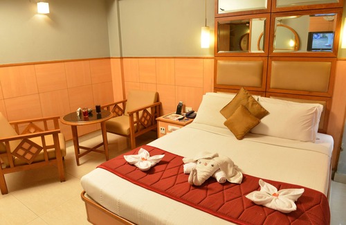 Vannarpettai Hotel | Sree Bharani Hotels