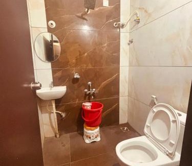 Mysore Hotel | Sri Vinayaka Comforts