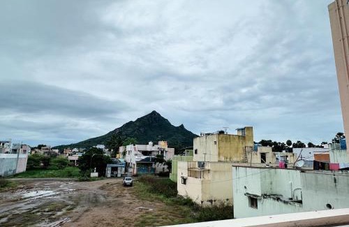 Tiruvannamalai House | SS Hall Stay