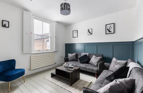 St Albans House | St Albans Centre Home - 4BR - 2 FREE parking