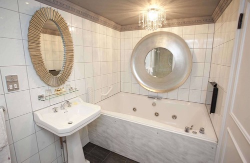 Nottingham City Centre Hotel | St James Hotel, BW Premier Collection