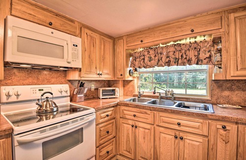 Crescent City House | St Johns River Canal Home w/Grill!