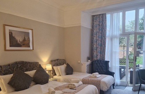 Oxford Hotel | St. Margaret's Hotel