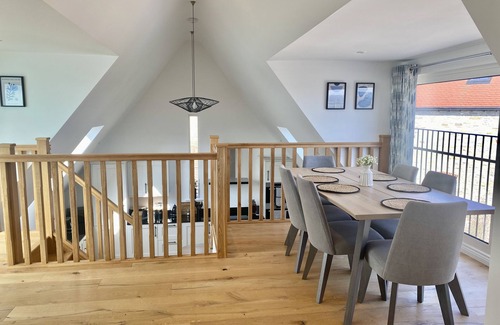 Stalbridge House | St Mary's Barn - sleeps 6 guests in 3 bedrooms