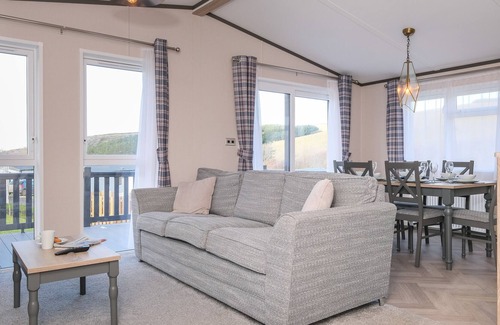 Saint Columb Major Cabin | ST MAWGAN'S COVE 26, family friendly, with a garden in Mawgan Porth