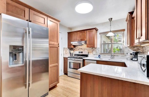 Fossil Park House | St Pete Hideaway w/Pool- Pet friendly