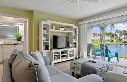 Isla del Sol House | St Pete Isla Vista Verde E 2 111 Pond View 2 2