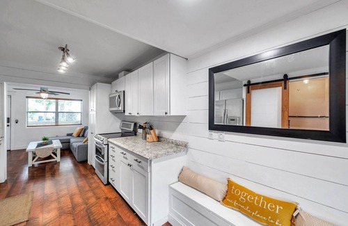 Disston Heights House | St. Pete pool home close to downtown & beach- porch, fenced backyard, wifi