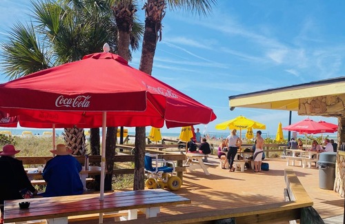 St. Pete Beach Cottage | St. Pete Upham Beachfront Pool Wifi Parking