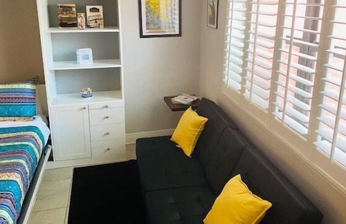 St. Pete Beach Cottage | St. Pete Upham Beachfront Pool Wifi Parking