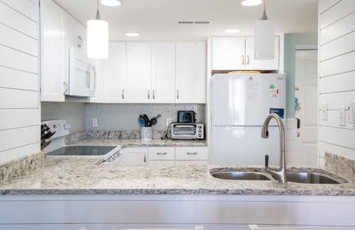 Sneads Ferry Condo | St Regis Resort Living - Fitness Center - Sauna - Oceanfront Restaurant on Site
