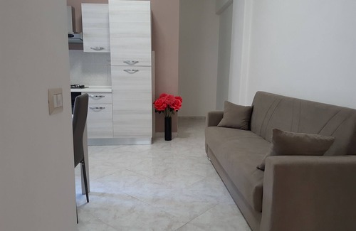 Castellammare di Stabia Apartment | Stabia Vacanze apartment in the city center convenient and comfortable.