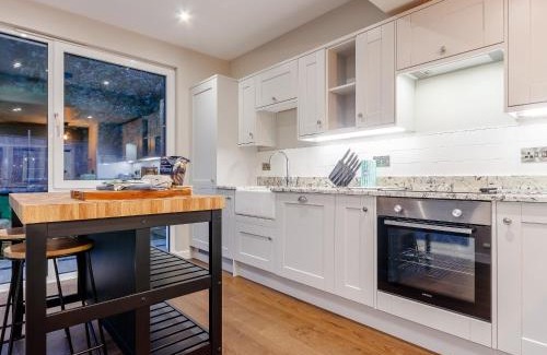 Crieff House | Stable Cottage - Uk34898