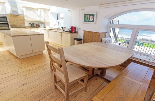 Croyde Cottage | Stables - BEST Sea views in Croyde! Sleeps 8