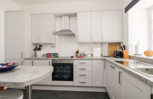 Langholm Cottage | STABLES COTTAGE, family friendly, with open fire in Langholm