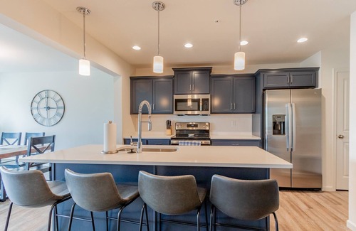 Fleming House | Stadium sanctuary. Your retreat near Beaver Stadium 🦁