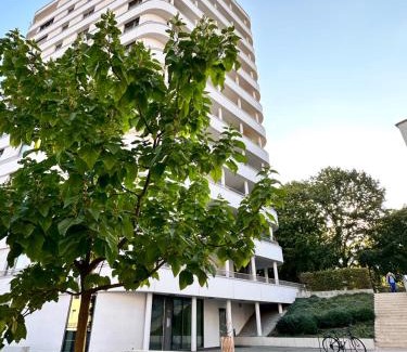 Vorderer Westen Apartment | Stadtwohnung mit Garten