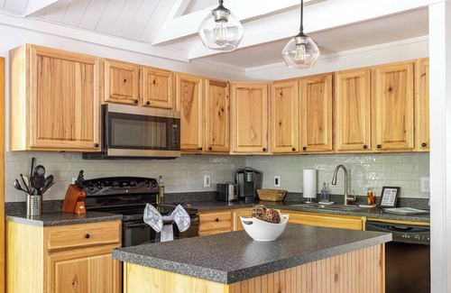 Albrightsville House | Stag Chalet: Summer Time Fun! 3BD | Pet Friendly