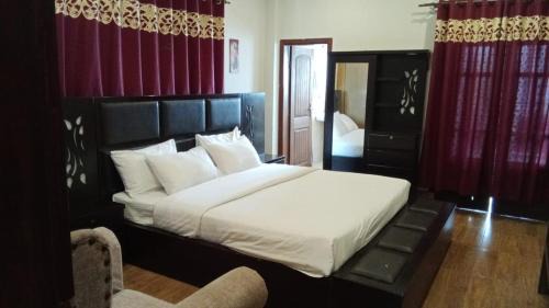 Bhurban Apartment | Stair Way To Heaven