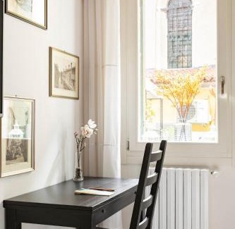 Castello House | Standalone room, ensuite, stylish btw Biennale and St Mark