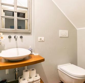 Castello House | Standalone room, ensuite, stylish btw Biennale and St Mark