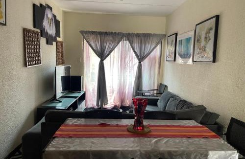 Greater Johannesburg Metropolitan Area House | Stanford Court