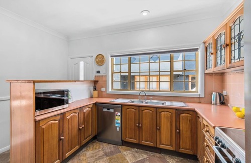 Coalcliff House | Stanwell Park Escape Sprawling Beachfront Living