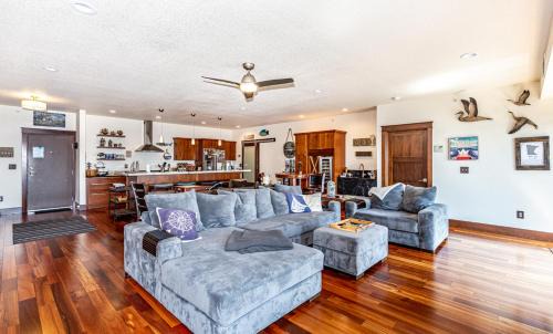 Detroit Lakes House | Starboard Point: Stunning Luxury Condo in the heart of DL!
