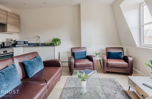 Guildford Apartment | StarHost Residences | Stylish 2 bed apartment in the centre of Guildford