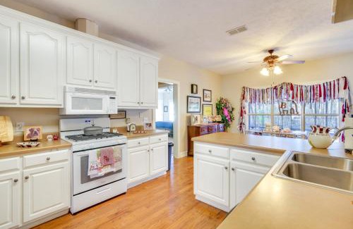 Starkville House | Starkville Vacation Rental about 2 Mi to MSU!