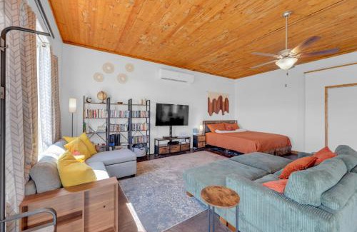 Claunch Apartment | Starry Sky and Serene Setting Rural New Mexico Gem