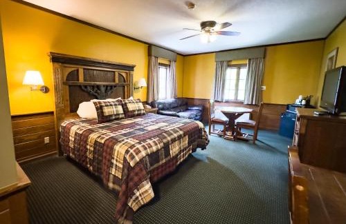 Oglesby Hotel | Starved Rock Lodge