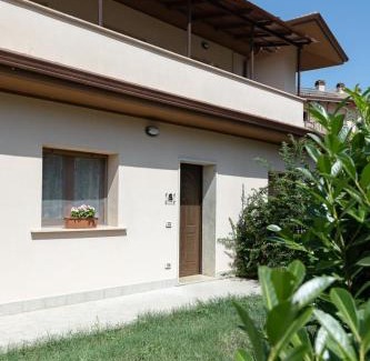 Torrita Tiberina Apartment | Station House