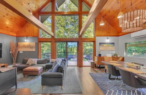 Sparta Township Villa | Stay at Chalet 11