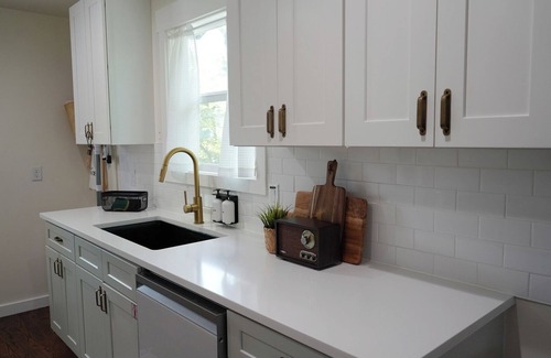 New Braunfels House | Stay at The Oak - Downtown New Braunfels Getaway