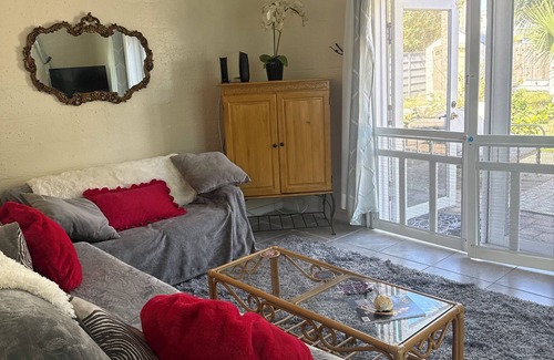 Boardwalk House | Stay by the Beach